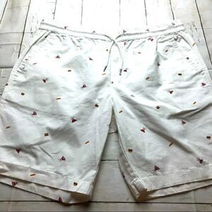 Charleston Threads Shorts Grilling Design XL